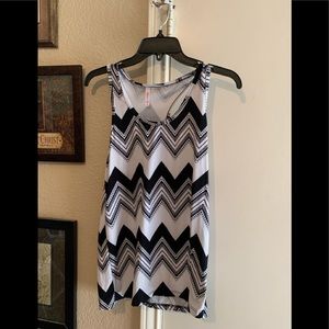 Bundle stretchy black and white T Bundle 3/$10 5/$15, 10/$20